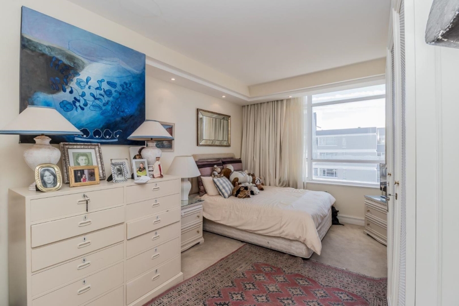 3 Bedroom Property for Sale in Sea Point Western Cape